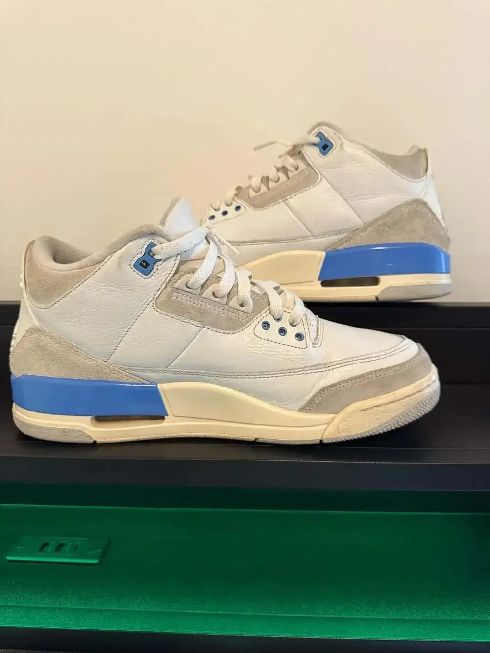 Air Jordan 3 Retro Lucky Shorts mens size 9.5